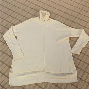 Feel the Piece turtleneck sweater